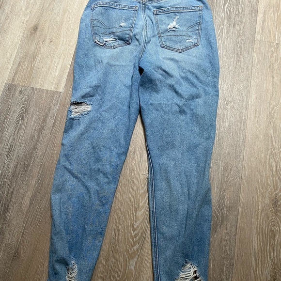 American Eagle Ripped Denim - Picture 4 of 6